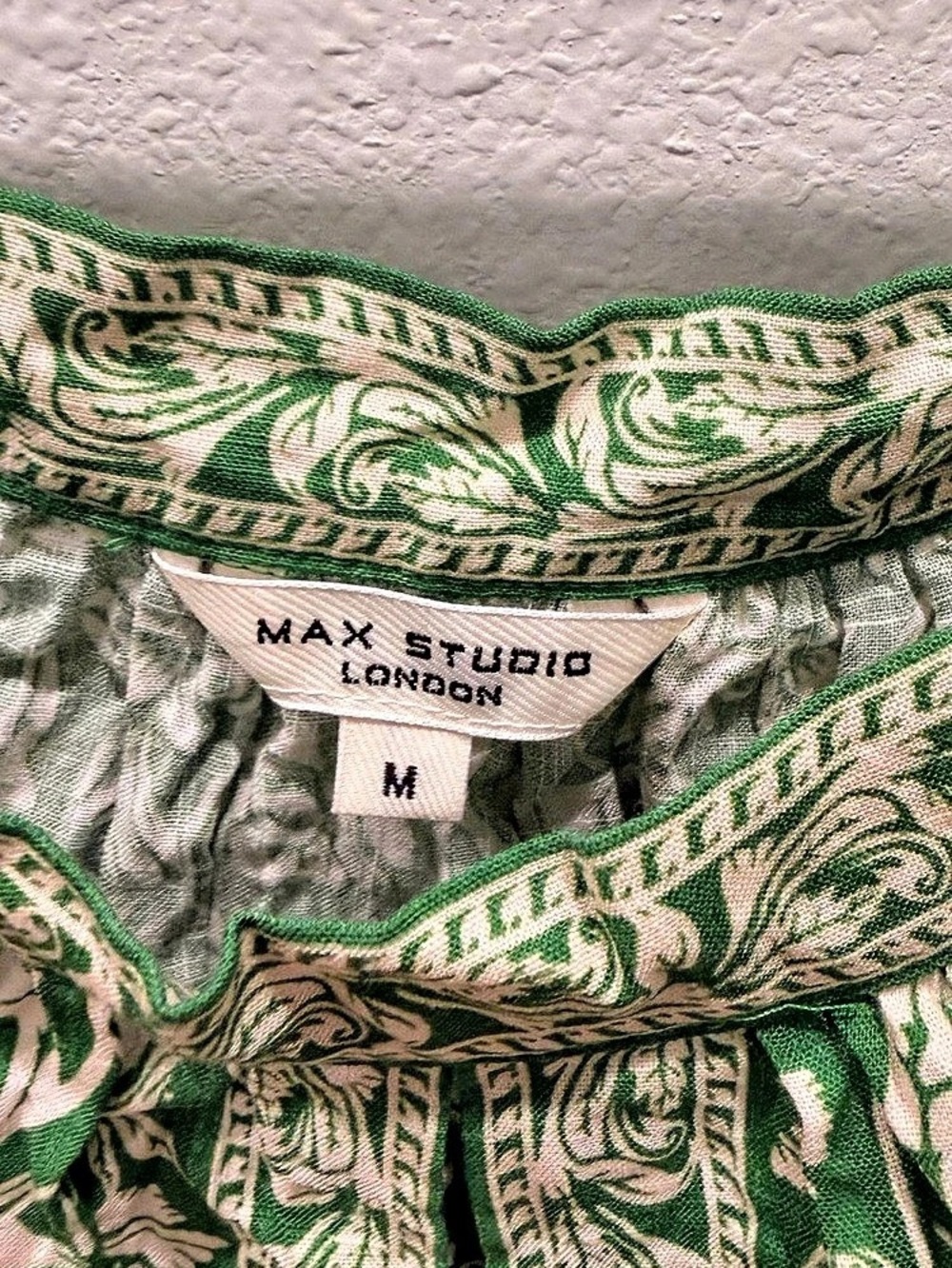 Max Studio Floral Square Neck Puff Sleeve Top Green & White Medium - Picture 3 of 4